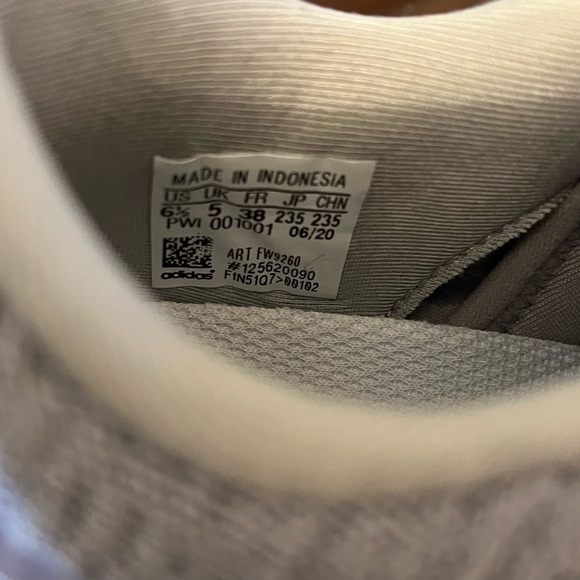 Adidas Edge Lux 4 Women's Size 6.5 Sneakers - Picture 4 of 6